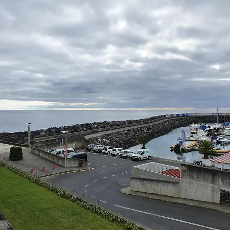 Black'nyellow Place Vila Franca do Campo